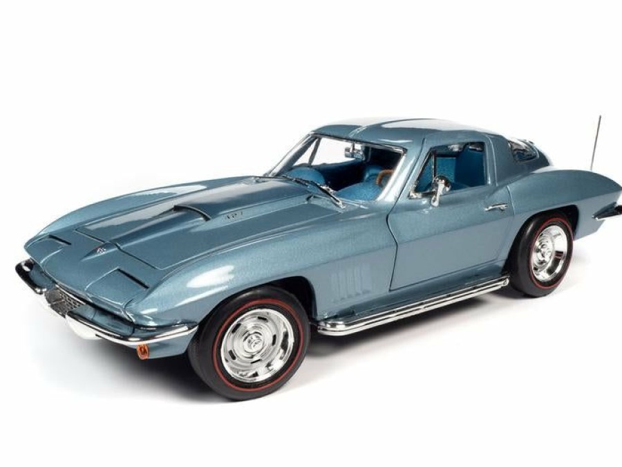 * Auto World Discount Store 1/18 1967 Chevrolet Corvette Hardtop Diecast